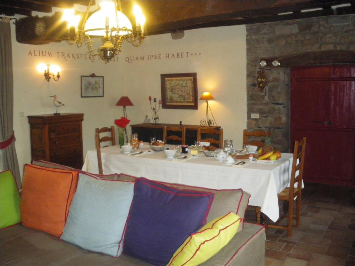 Manoir De La Ville Marie Hirel Dış mekan fotoğraf